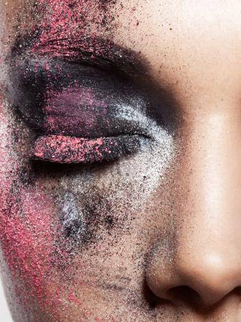 Фейс-арт черно-розовый